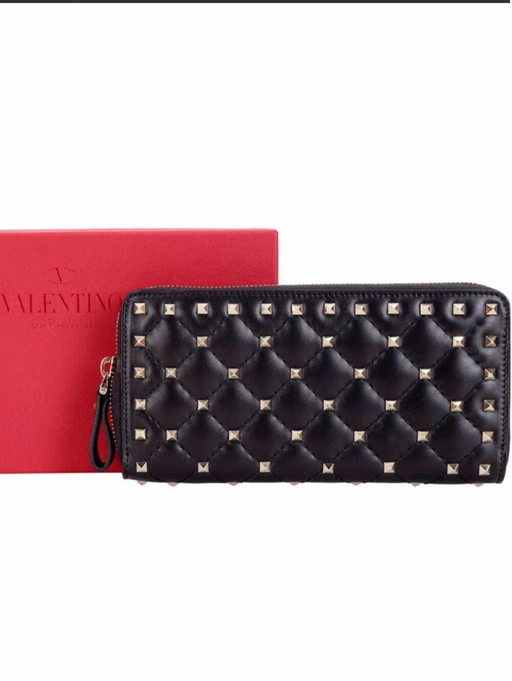Valentino Garavani Quilted Rockstud Zip-Around Wallet In Black